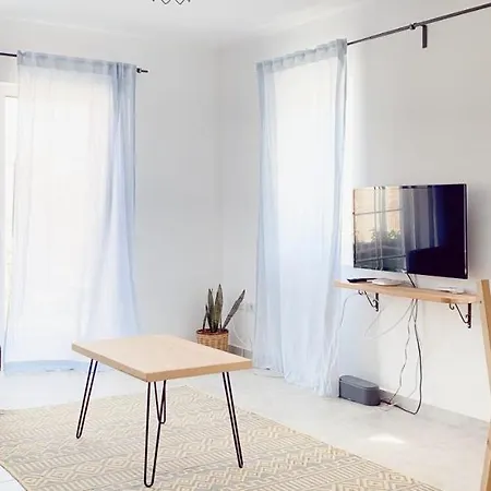 Charming With Patio In * 达特恰